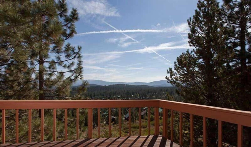 Others 5, Pinnacle View, Nevada