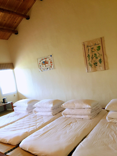 Bedroom 2, Mooning the Hill, Pingtung