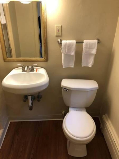 Bathroom 4, The Walpole Motel, Norfolk