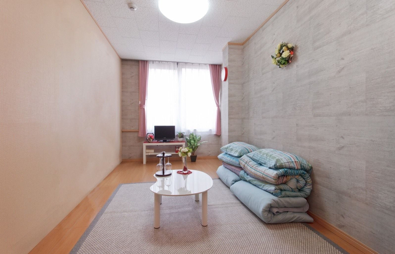 Others 4, Young Minbak Osaka Guest House, Osaka