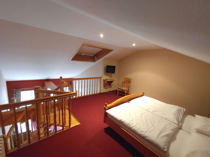 Bedroom 2, AKZENT Hotel Berg´s Alte Bauernschänke, Rheingau-Taunus-Kreis