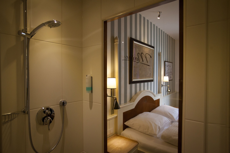 Bathroom 5, Europa-Park Erlebnis-Resort, Hotel Bell Rock, Ortenaukreis