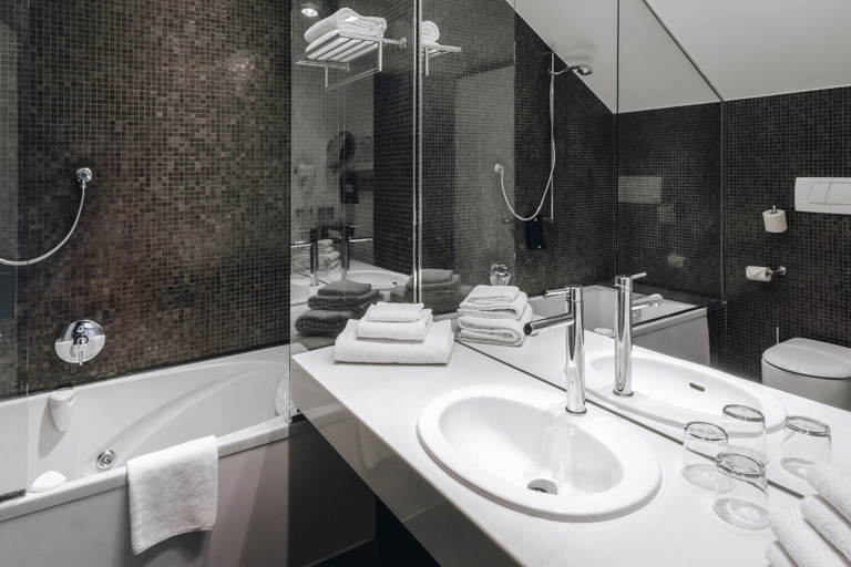 Bathroom 5, Delle Arti Design, Cremona