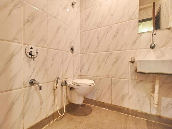 Bathroom 4, Hotel Sai Chhatra, Ahmadnagar