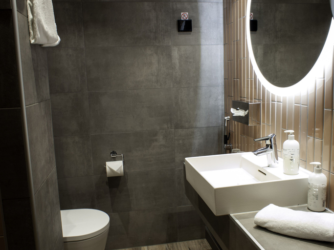 Bathroom 4, Original Sokos Hotel Vaakuna Kouvola, Kymenlaakso