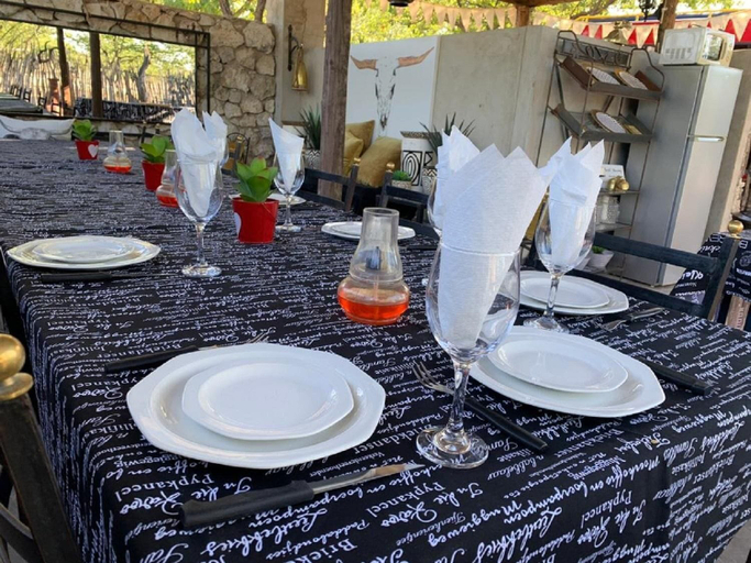 Food & Drinks 5, Tarentaal Guest Farm, Kamanjab