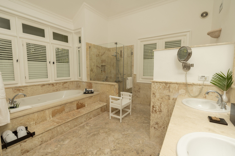Bathroom 5, Tortuga Bay Hotel, Salvaleon de Higuey