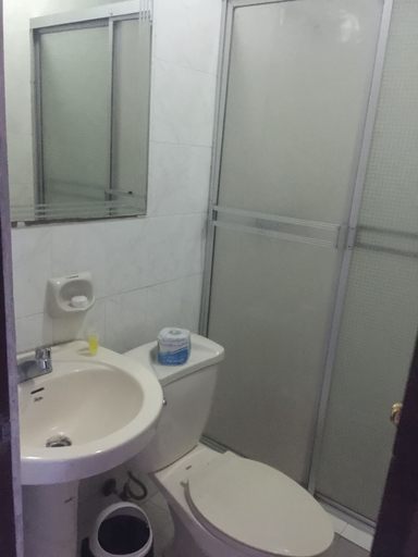Bathroom, Hotel Meryland, Colón