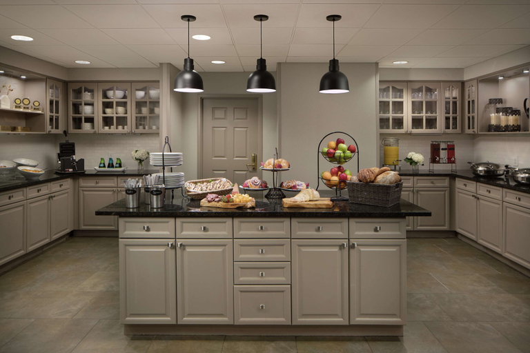 Food & Drinks 5, Homewood Suites by Hilton Lubbock, Lubbock