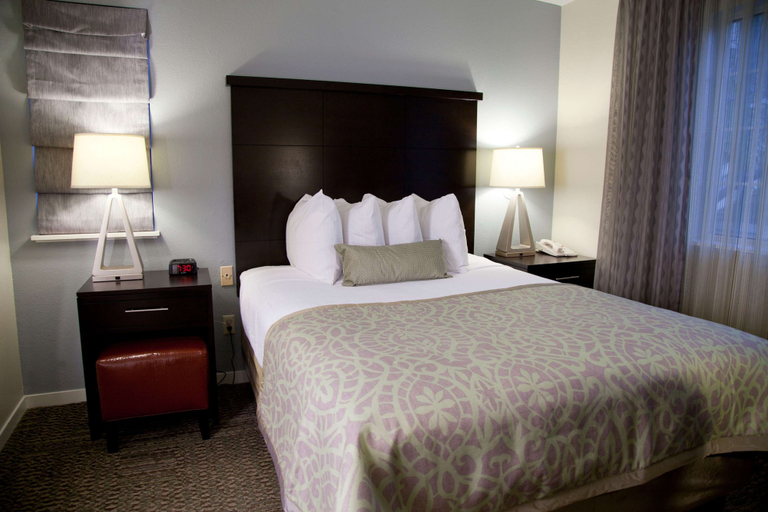 Bedroom 4, Sonesta ES Suites San Francisco Airport San Bruno, San Mateo
