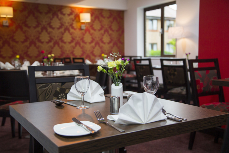Food & Drinks 5, Ramada by Wyndham Cambridge, Cambridgeshire