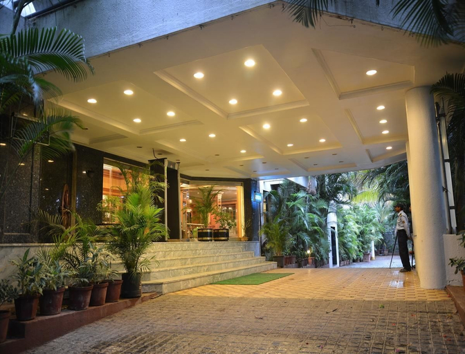 Exterior & Views 2, Hotel Kala Sagar, Pune