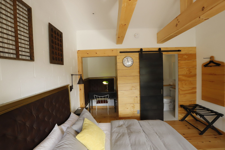 Bedroom 3, The Vine on main, Delaware