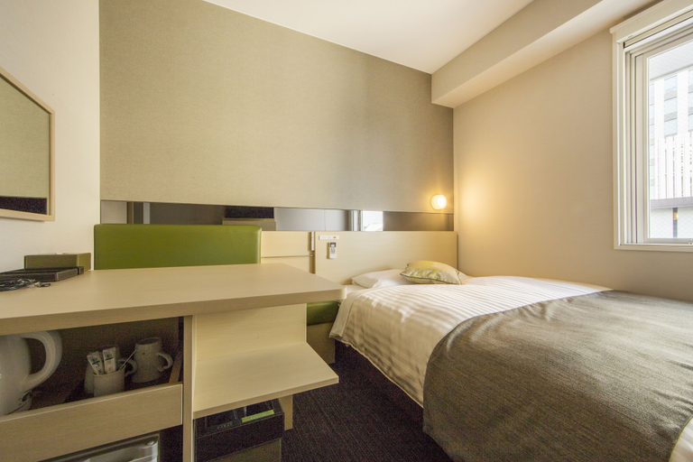 Bedroom 4, Super Hotel Premier Osaka Honmachi, Osaka