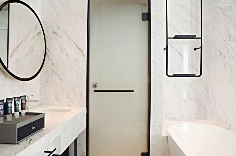 Bathroom 4, Novotel Shanghai Wanyuan, Shanghai