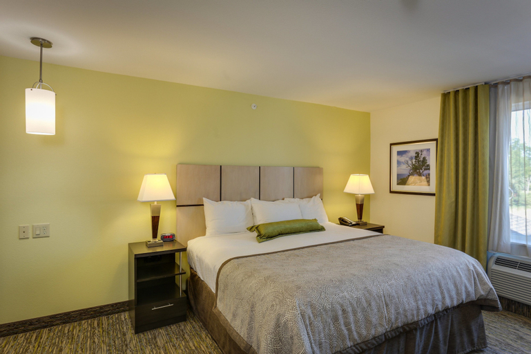 Candlewood Suites COLLEGE STATION AT UNIVERSITY, Brazos