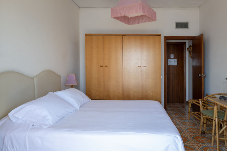 Bedroom 2, Hotel Lido Mediterranee, Messina