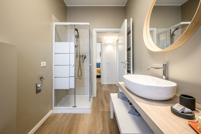 Bathroom 4, Emilia Suite Young, Modena
