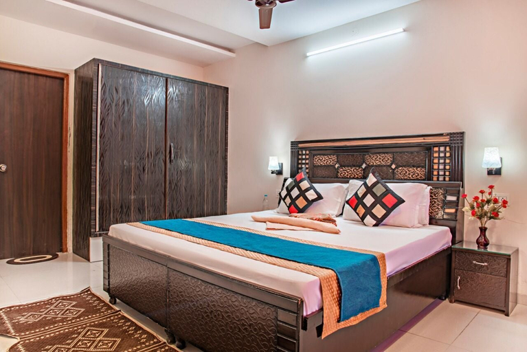 Bedroom 4, The Mountains Retreat, Solan