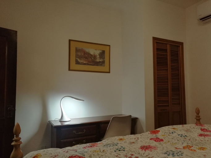 Bedroom 2, Ambassador's Inn Next Door, Perth