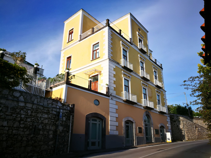 Exterior & Views 2, Torre Barbara, Napoli