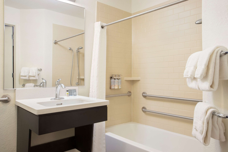 Bathroom 4, Sonesta Simply Suites Somerset, Somerset