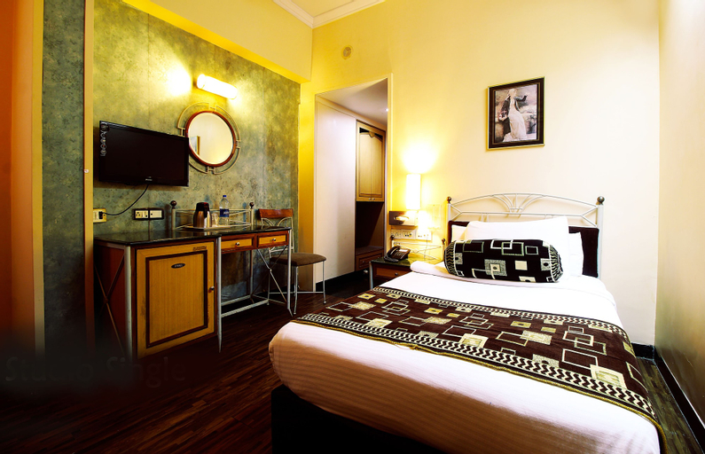 Bedroom 3, Hotel Gurukripa, Daman