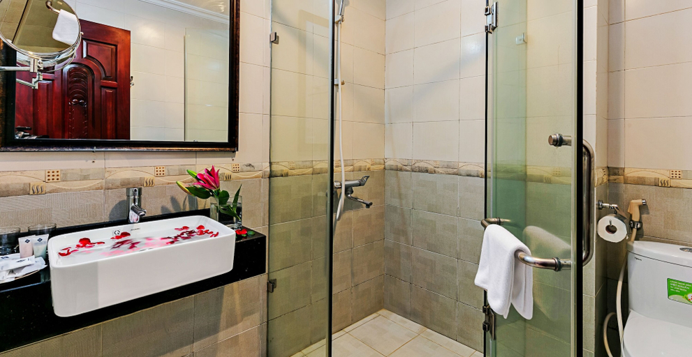 Bathroom 3, HANZ Hanoi De Maison Grand Hotel, Hoàn Kiếm