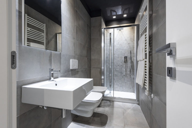 Bathroom 4, Marconi 1935 B&B and Holiday Home, Grosseto