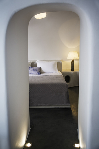 Bedroom 3, Lava Caves, South Aegean