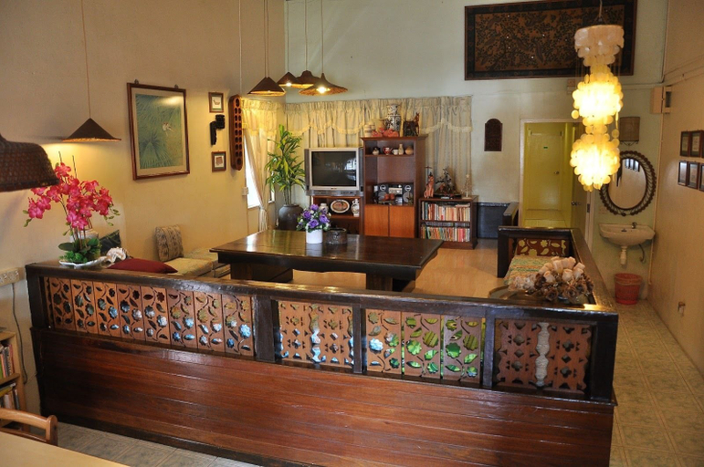 Others 5, Johan Travellers Lodge, Malacca City