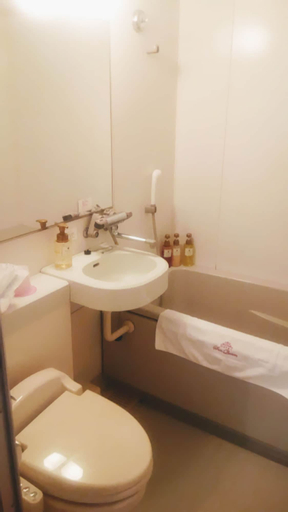 Bedroom 4, Hotel Sun Queen, Naha