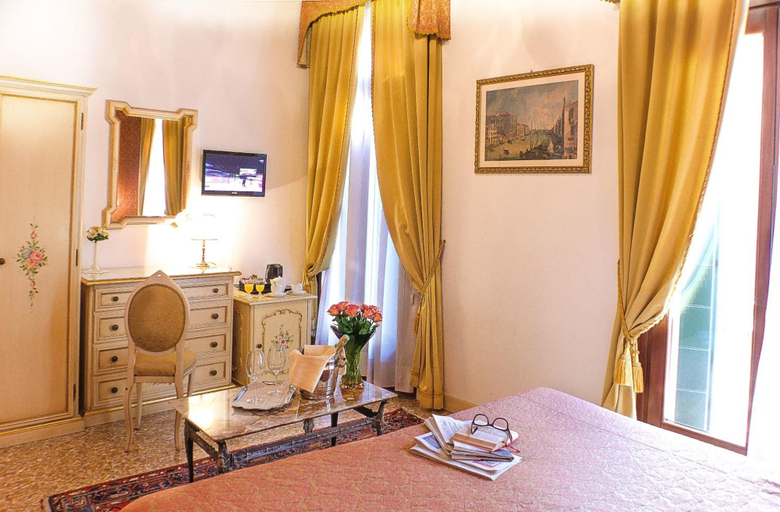 Bedroom 3, Apostoli Palace, Venezia
