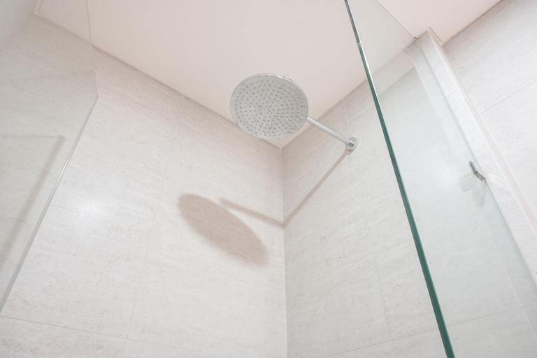 Bathroom 3, Minimalist And Comfort Studio At Gold Coast Apartment, North Jakarta