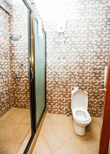 Bathroom 3, Jeyads Lodge, Tamale