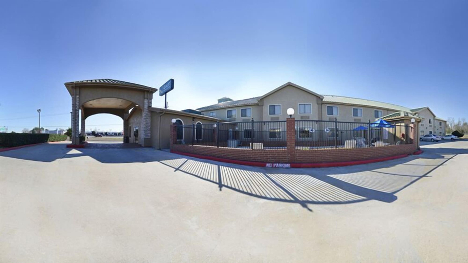 Exterior & Views 2, Quality Inn & Suites Beaumont, Jefferson