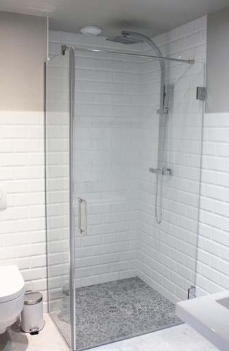 Bathroom 5, Apparthôtels de Val-Perrière, Jura
