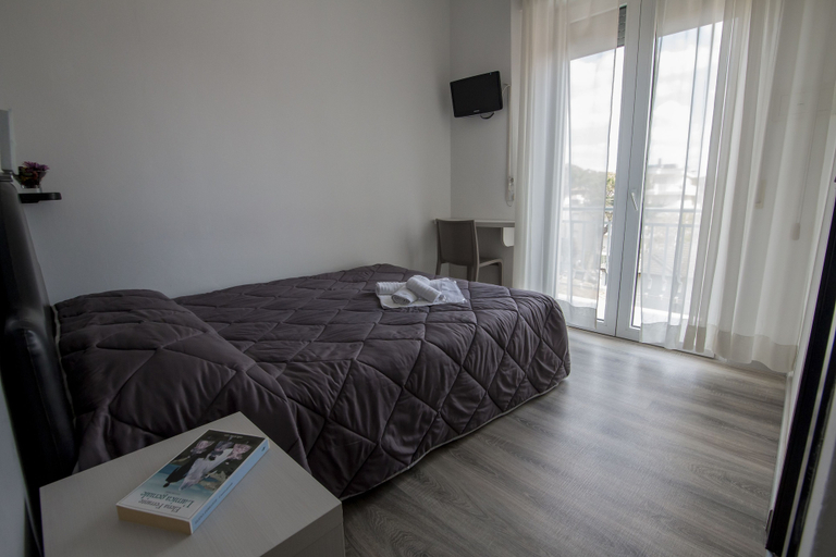 Bedroom 2, Hotel New Zanarini, Rimini