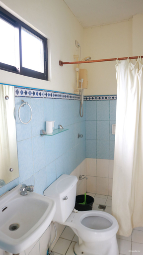 Bathroom 3, Coral Dive Resort, Catarman