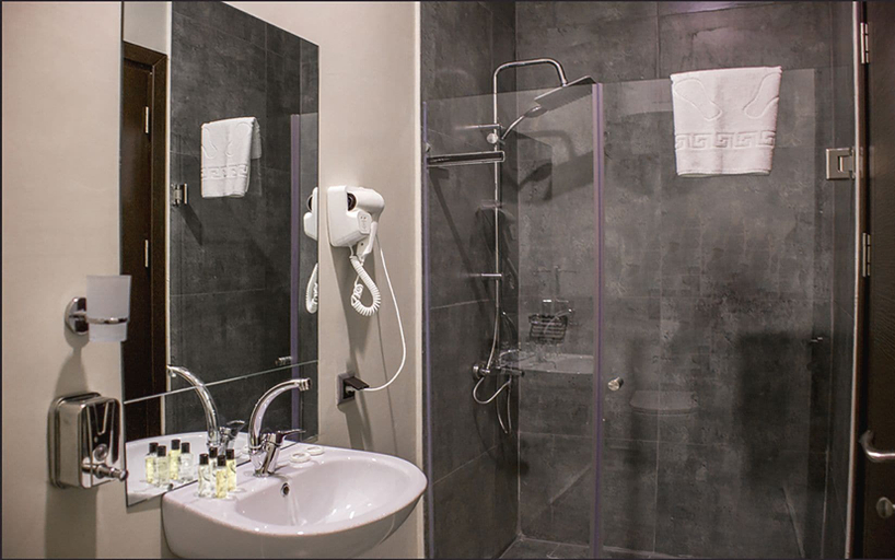 Bathroom 3, Legend Business Hotel Batumi, Batumi