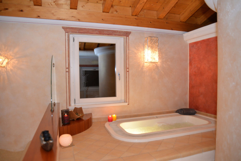 Bathroom 3, Hotel Centrale, Bergamo