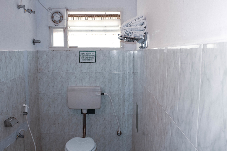 Bathroom 4, Kaveri Hotel, Mysore