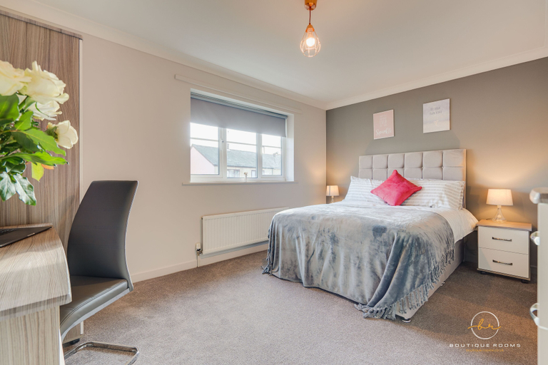 Bedroom 1, The Stylist Large Buddha House, Cambridgeshire