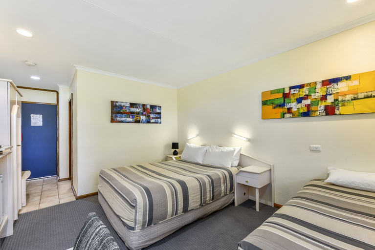 Bedroom 2, William Macintosh Motor Lodge, Naracoorte Lucindale