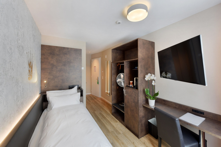 Bedroom 4, Altstadt Hotel Krone Luzern, Luzern