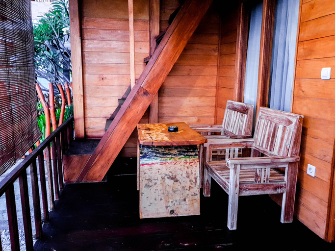 Others 5, Malibu Huts, Klungkung