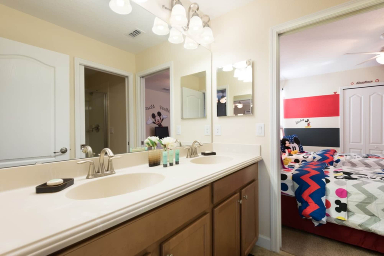 Bathroom 4, 1450mvd00, Osceola