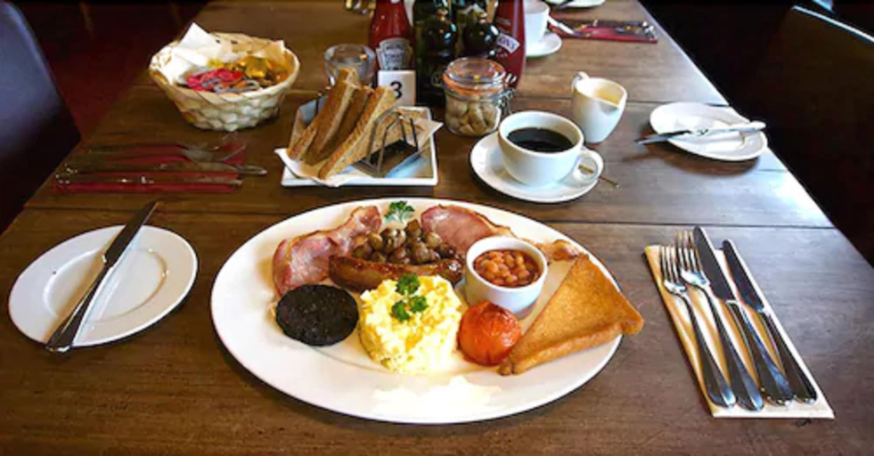 Food & Drinks 4, Wayford Bridge Inn, Norfolk