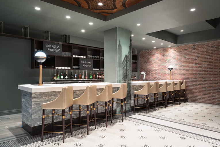Food & Drinks 5, TRYP by Wyndham Newark Downtown, Newark