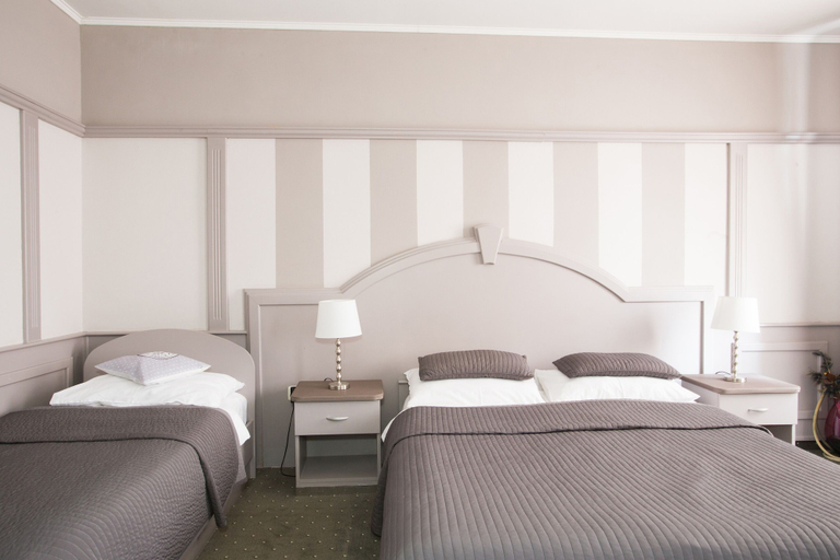 Bedroom 2, Hotel Galija, Pula